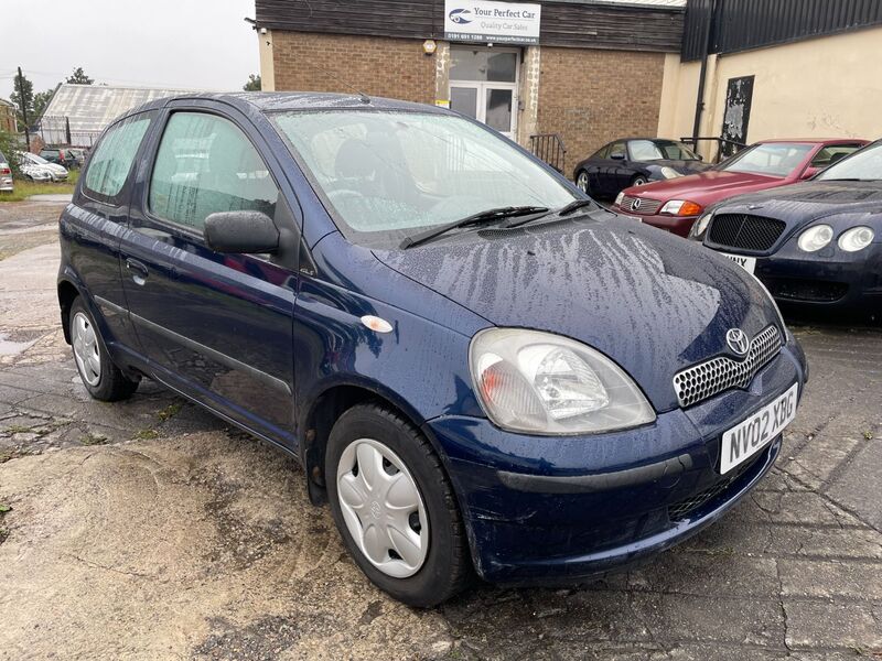 TOYOTA YARIS